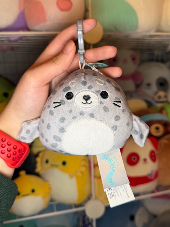 Squishmallows Other - Squishmallows Squishmallow Odile the Spotted Seal 3.5" Stuffed Plush Clip